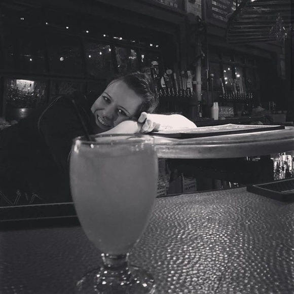 Meet your Posher, Jillian - Picture 1 of 1